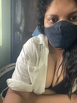 Tamil_Azhagie - 10mins apply oil in boobs