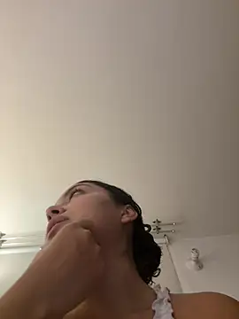 Nathcurly_ - Shhh, feet at home parents