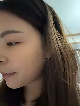 YaoYao8888 - 脱掉内衣直播2分钟