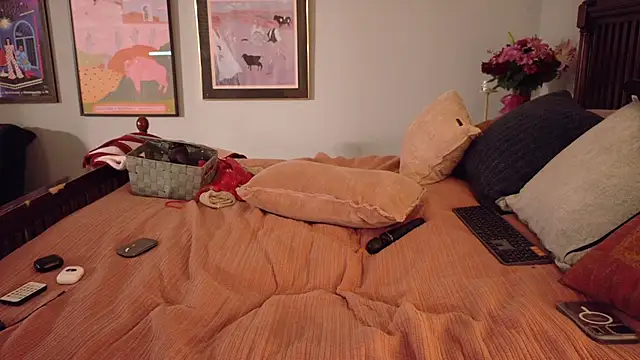 MommyGoddessL - ice play-nips, pussy, ?