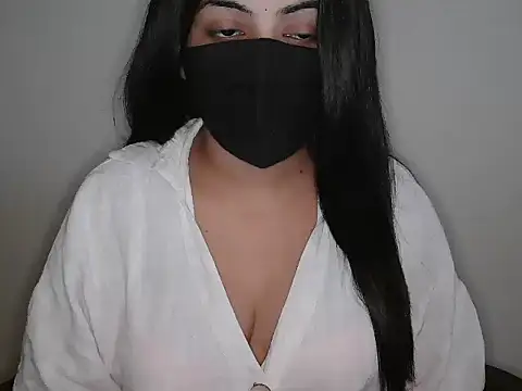Reddy_Trisha - full face c2c