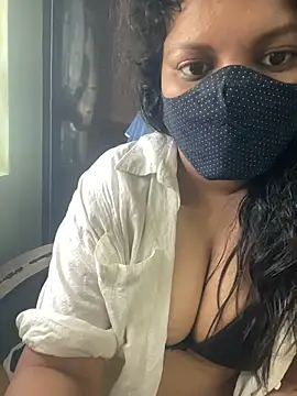 Tamil_Azhagie - 10mins apply oil in boobs