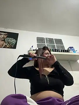 Brit-Cherry - spank ass and show ass