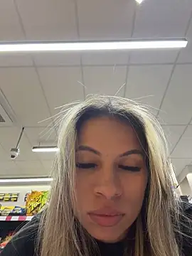 Mia_Rosee1 - Show squirt in bathroom mall💦💦💦