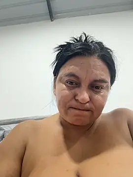 Horny-Mommy-Dirty - Squirt