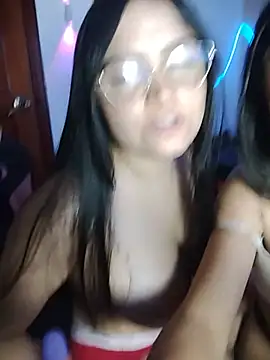 Cherryx_Cream - My friend gets down on all fours