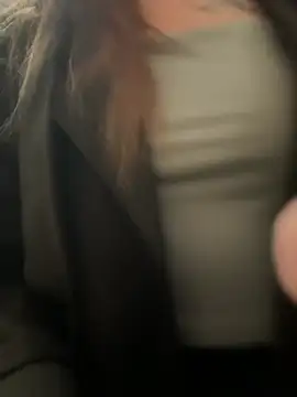 Olivia_Jemison - Play with my sexy nipps in STORE