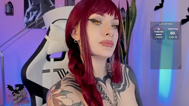 VelvetVampiree - FUCK HARD PUSSY- SQUIRT TIME