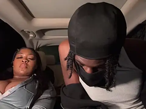 AUNYXXX - Nipple play