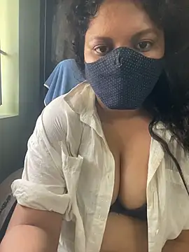 Tamil_Azhagie - 10mins apply oil in boobs