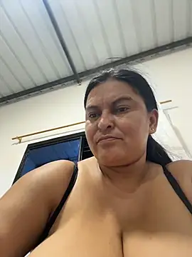 Horny-Mommy-Dirty - Squirt