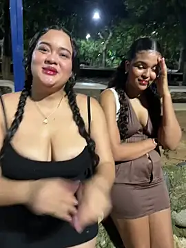 Dakota_JE - 🔥Both girls with bare breasts🔥