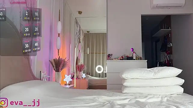 Eva_JJ - naked and play with pussy