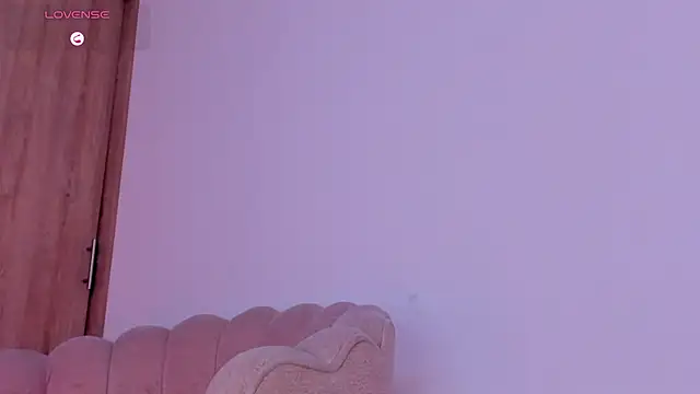 Caroliinna_ - Spanks Ass Till Red