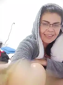 Jennifer_squirt1 - Tres Deseos