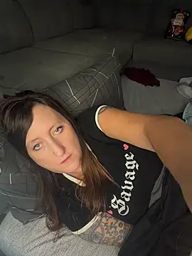 XoTatianaXo - Panties and tshirt 5 mins