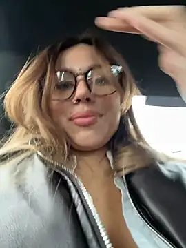 Jucie_Boom - SPREAD MY LEGS WIDE IN TAXI