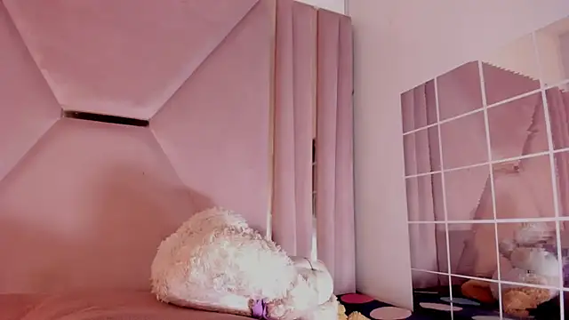 Peachrouge - show ass + oil and squeeze