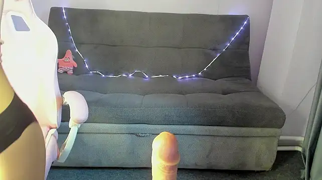 KissMeeMel - camel toe