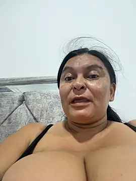 Horny-Mommy-Dirty - Squirt