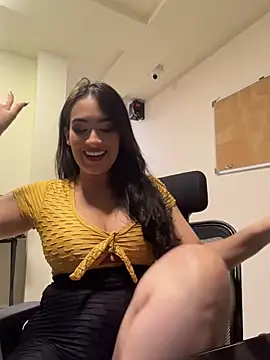 ChloeRem - Open my legs and Suck me babe !!!