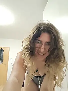 GloriaVeil - 🤓 Glasses off & dance for you