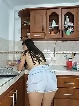 Coralinne__ - short off