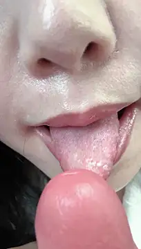Daisl166 - 完成目标漏胸部直播3分钟