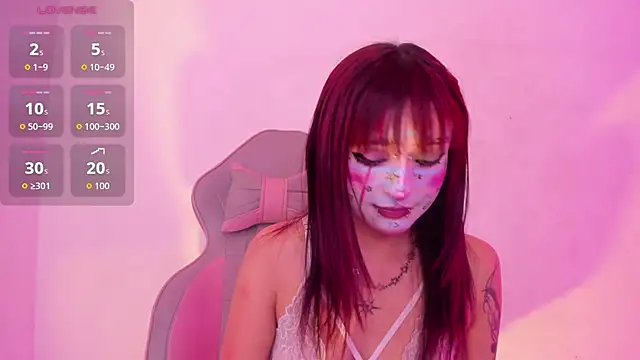 Gemma_honey - naked me and oil in titis