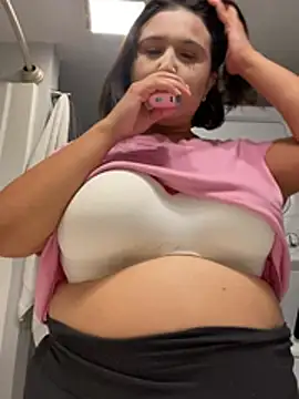 Bbwbelle - oil ass + tits & give handjob
