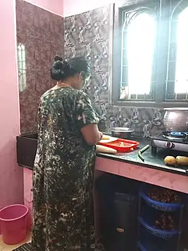 Tamilaruvi