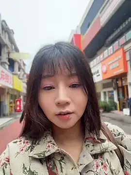 Bingbing6699 - 路边露全胸性感揉胸