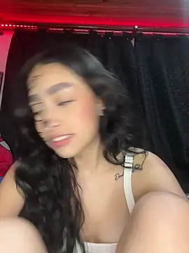 Rayne_cami - Show big tits
