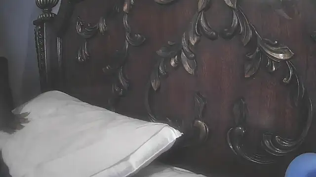 Paitho_Love - ✨ Oil and jiggle my boobies