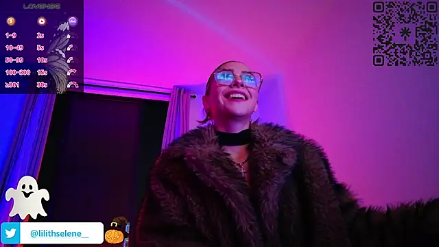 Lilithselene - dance with striptease🔥