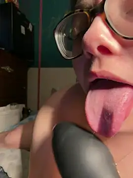 Jmassey387 - Ass play for 3 mins 🍑😛