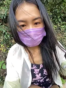 Lilac666-1 - 户外全裸一分钟