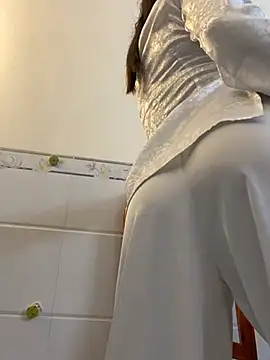 NINA2102 - take off the dress👗