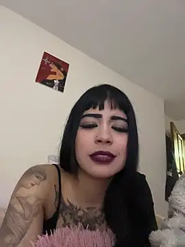 -Brittanny - FULL MAKED AND FINGERS IN PUSSY