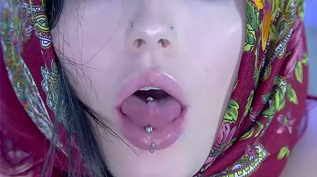 AshleyD_ - TEASING YOU WITH JUICY ASS