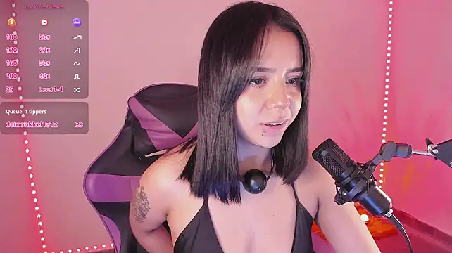 SoyMarii - Dildo in pussy