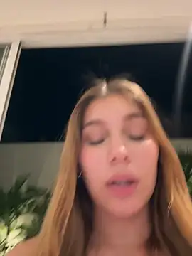 Nikii__ - Holis niki linda