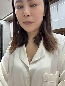 YaoYao8888 - 脱掉内衣直播2分钟