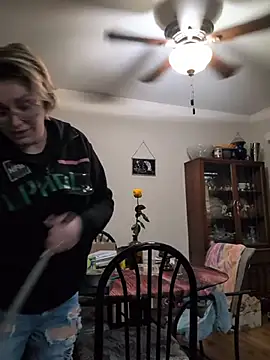 Lalalynn - Topless at her family house
