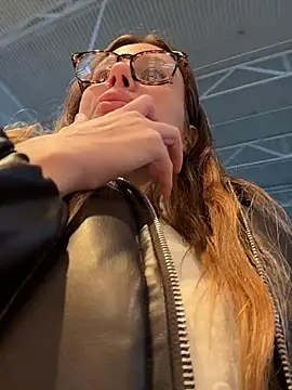 Jucie_Boom - RISKY BOOB FLASH IN MALL🥵😱