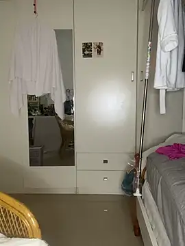 MayMay33 - blow job my toy (dildo)