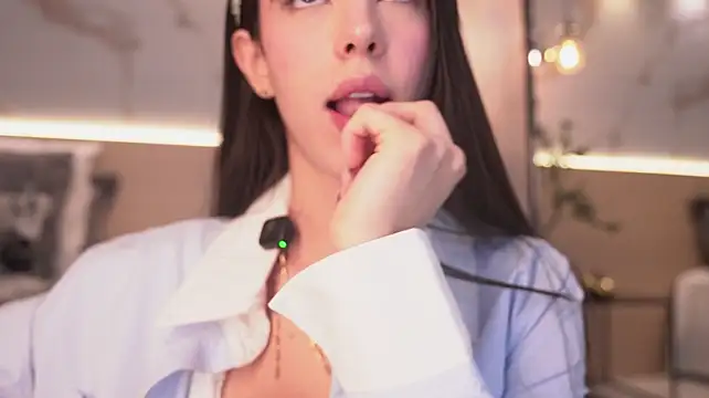 SolAvelar - Lick fingers and fingering pussy💦