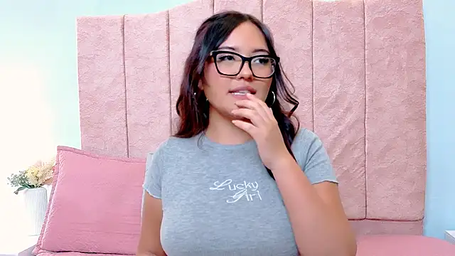 Charlotte_price1 - Suck a dildo 😈