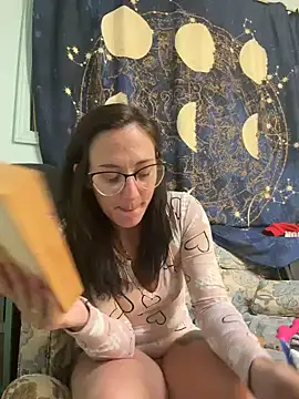 Xnaomifox - Use new toy