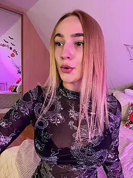 SugarDanger - show tits+slap naked nipples